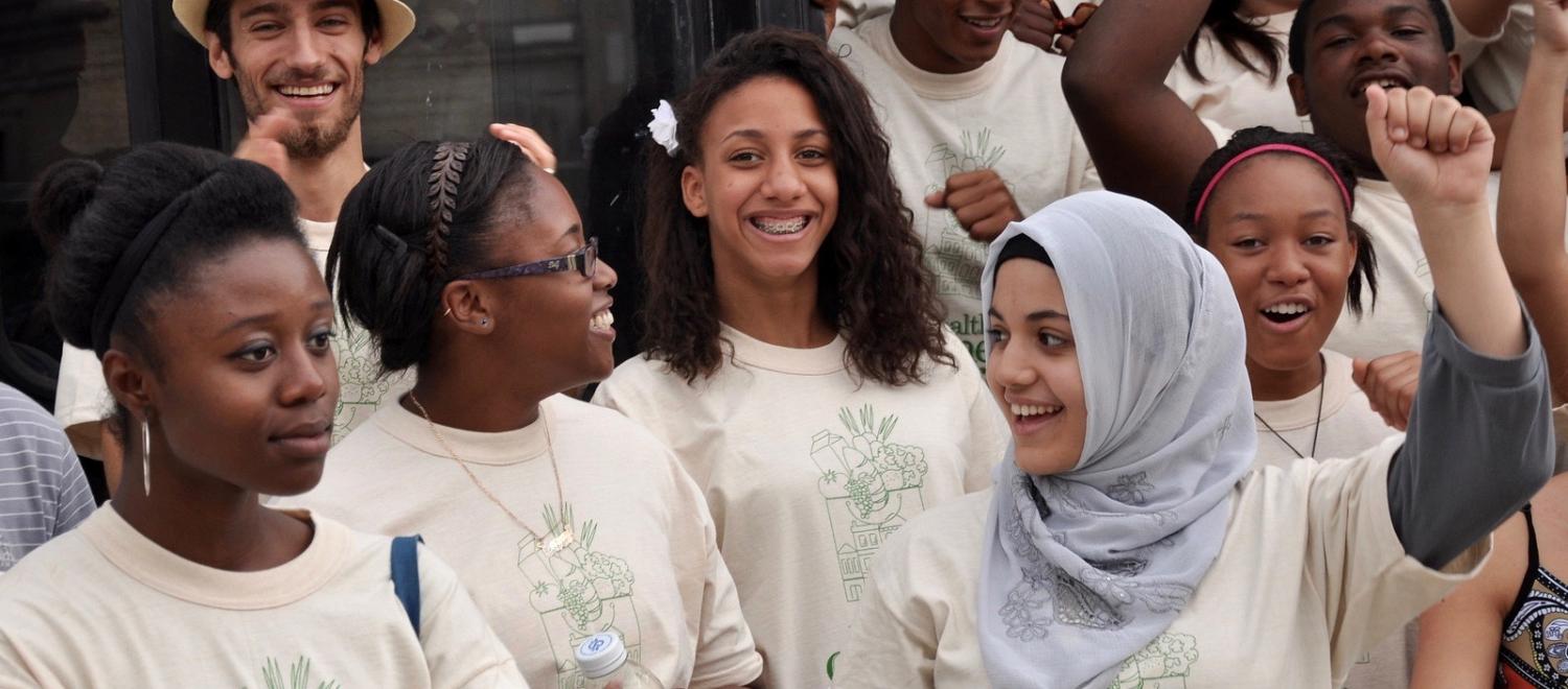 Youth gather to work on the Healthy Corner Store Initiative in Providence