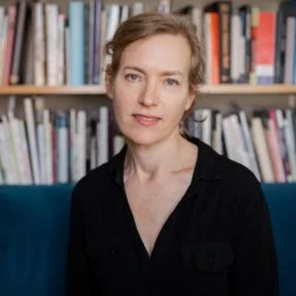 Julie Carr