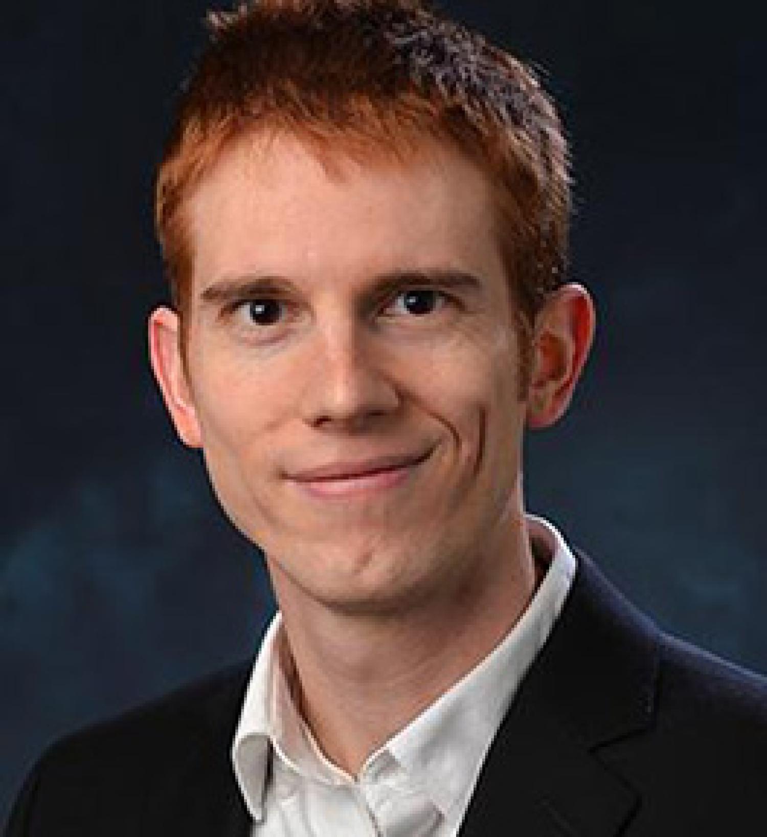 Adam Holewinski portrait