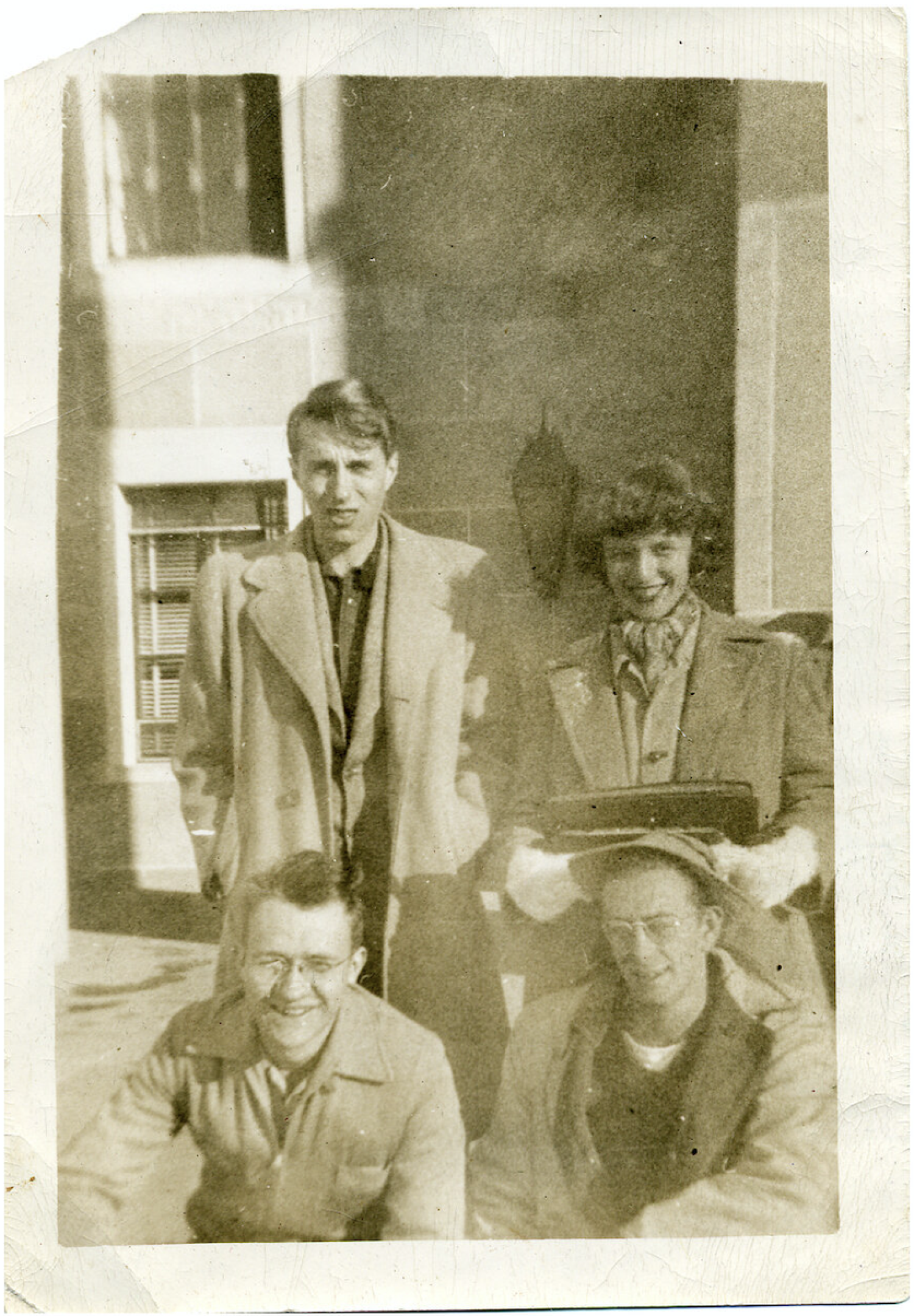old photo of family in black and white