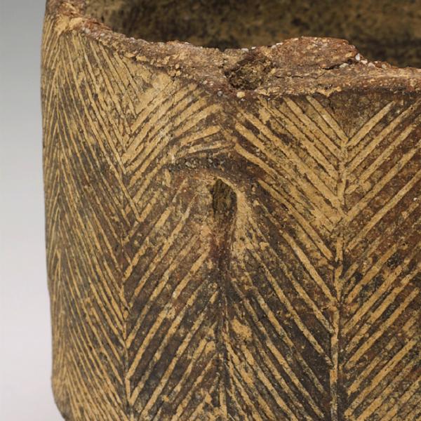 pyxis rim and handle