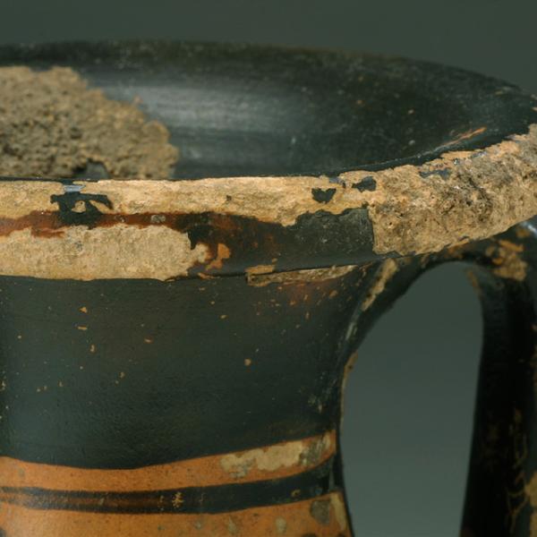 rim of vase
