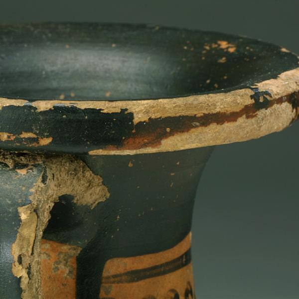 rim of vase