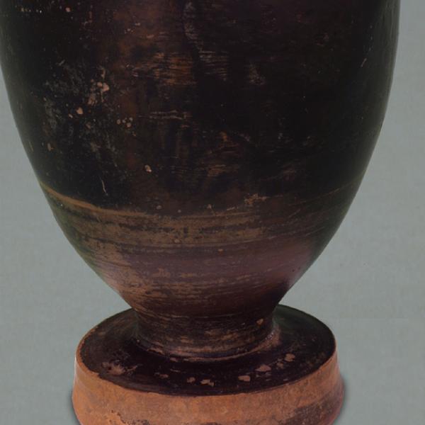 foot of vase