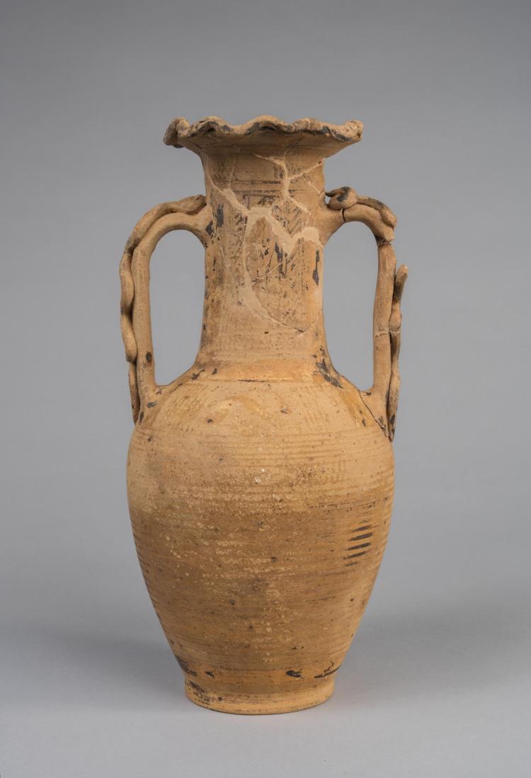 Photograph of a Late Geometric amphora from Boeotia, buff clay with applied decoration, from the side against a neutral gray background.