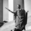 Picture of Marlon Brando being Julius Caesar