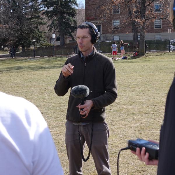 Ernst Karel holds a workshop in sound ethnography for DCMP students and faculty in February 2016.