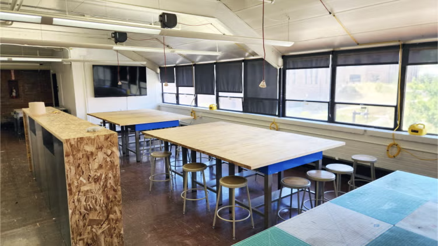 table space on third floor studio