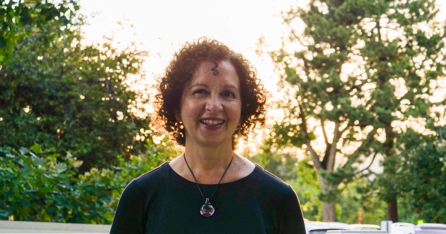 Photo of Lisa Flores