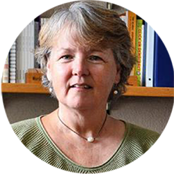 Headshot of Liz Skewes.