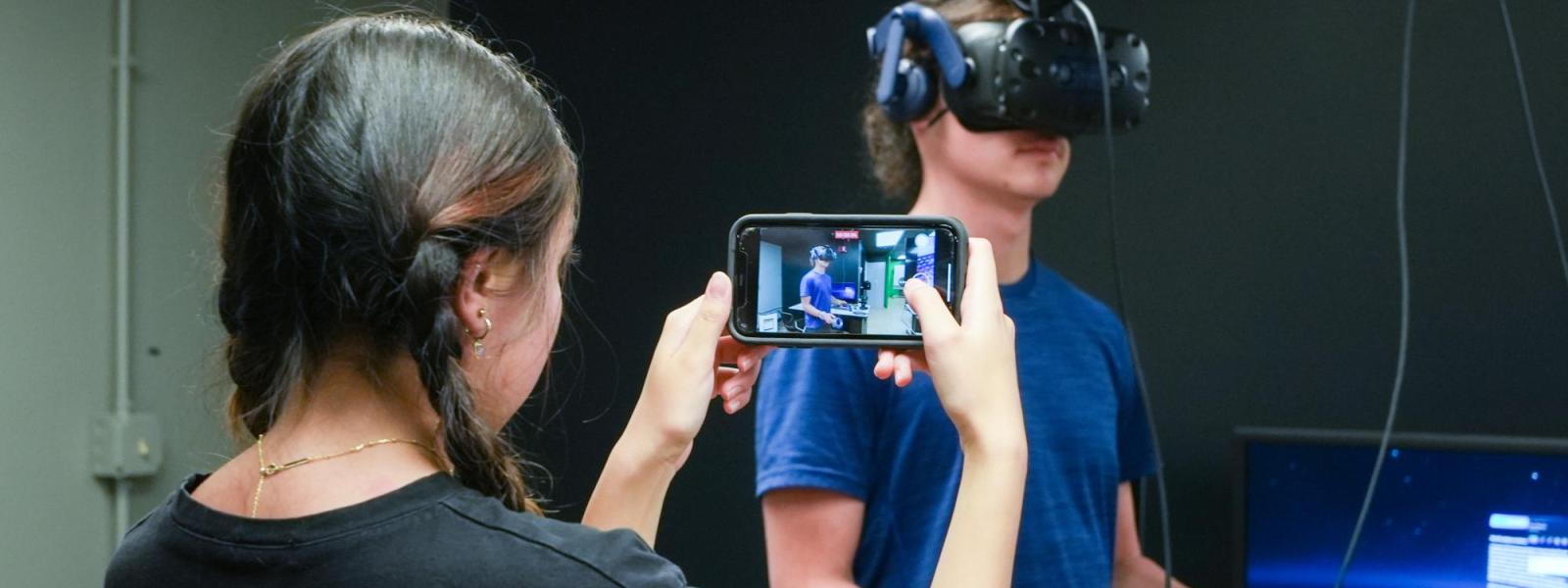 Pathways students enjoy VR