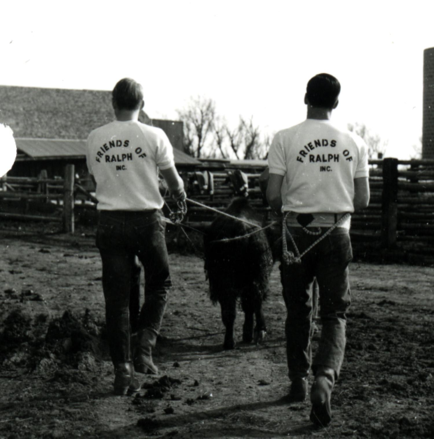 Ralphie I and handlers