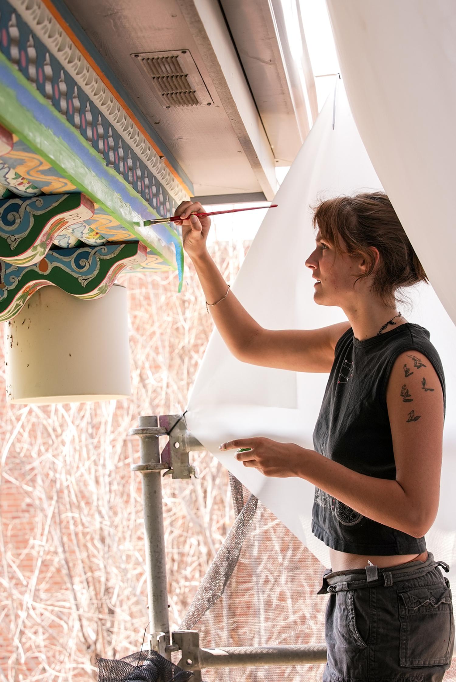 student painting