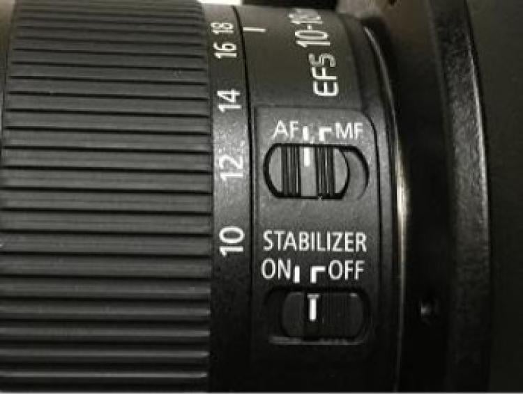 Switching lens mode to AF