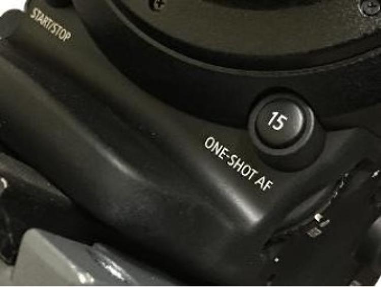 One shot AF button