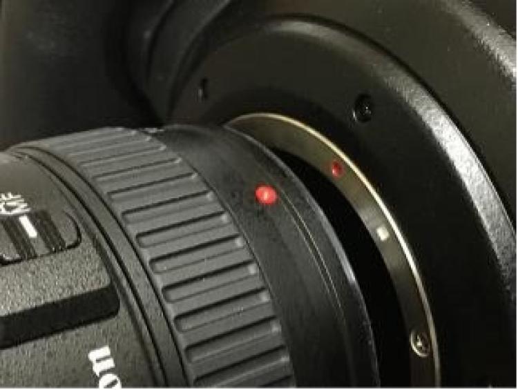 Lens red dot