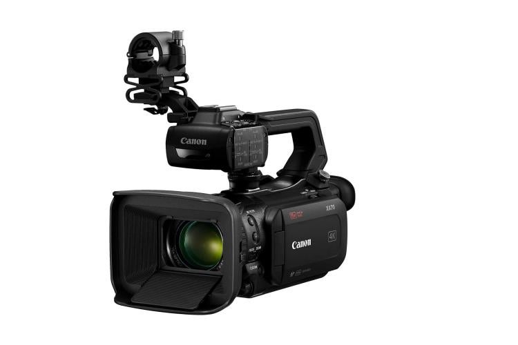 Canon XA70