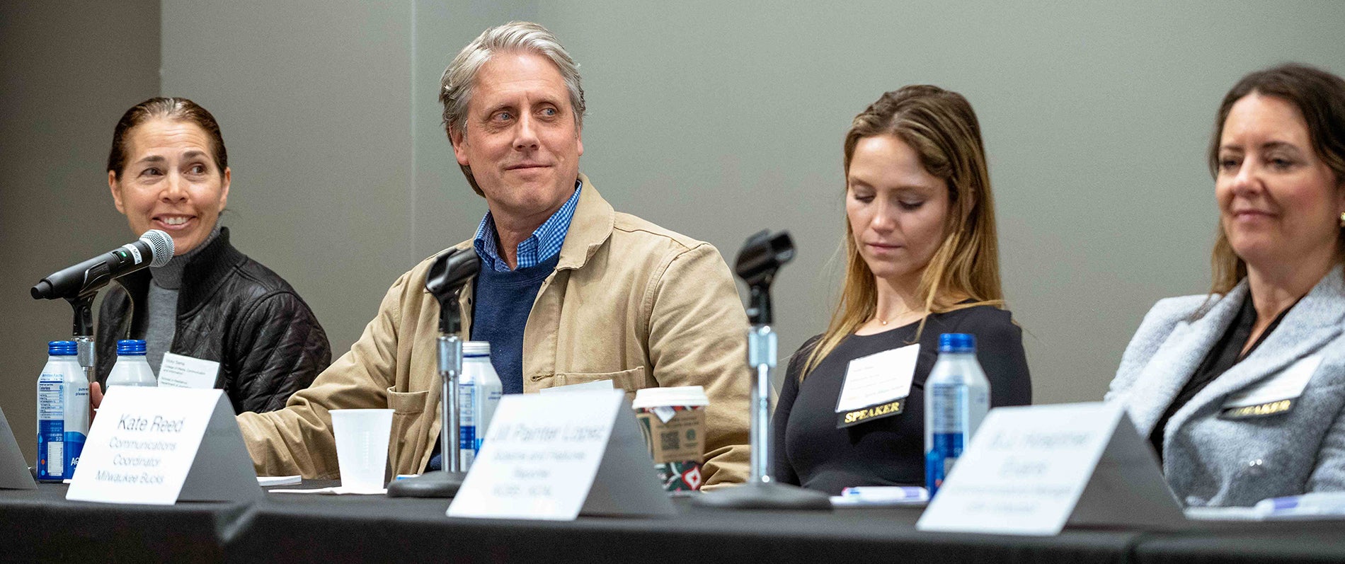 Behind the scenes, ahead of the play: Experts alumni talk sports media ...