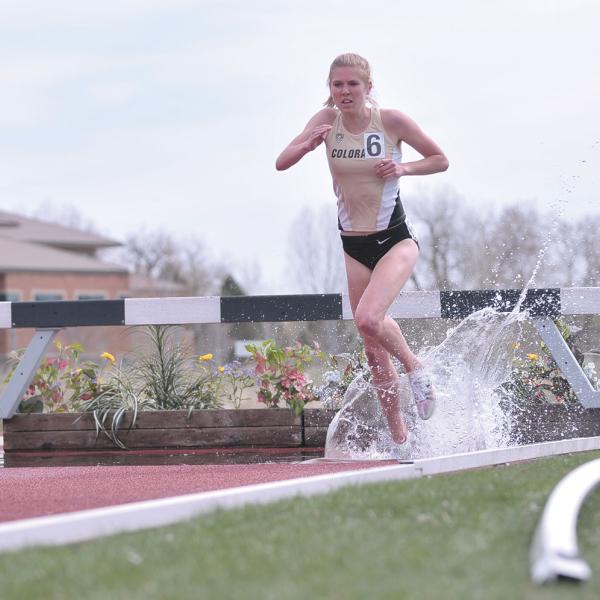 Erin Clark running in track and field