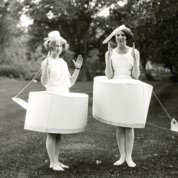 Two young women in the early 1900s