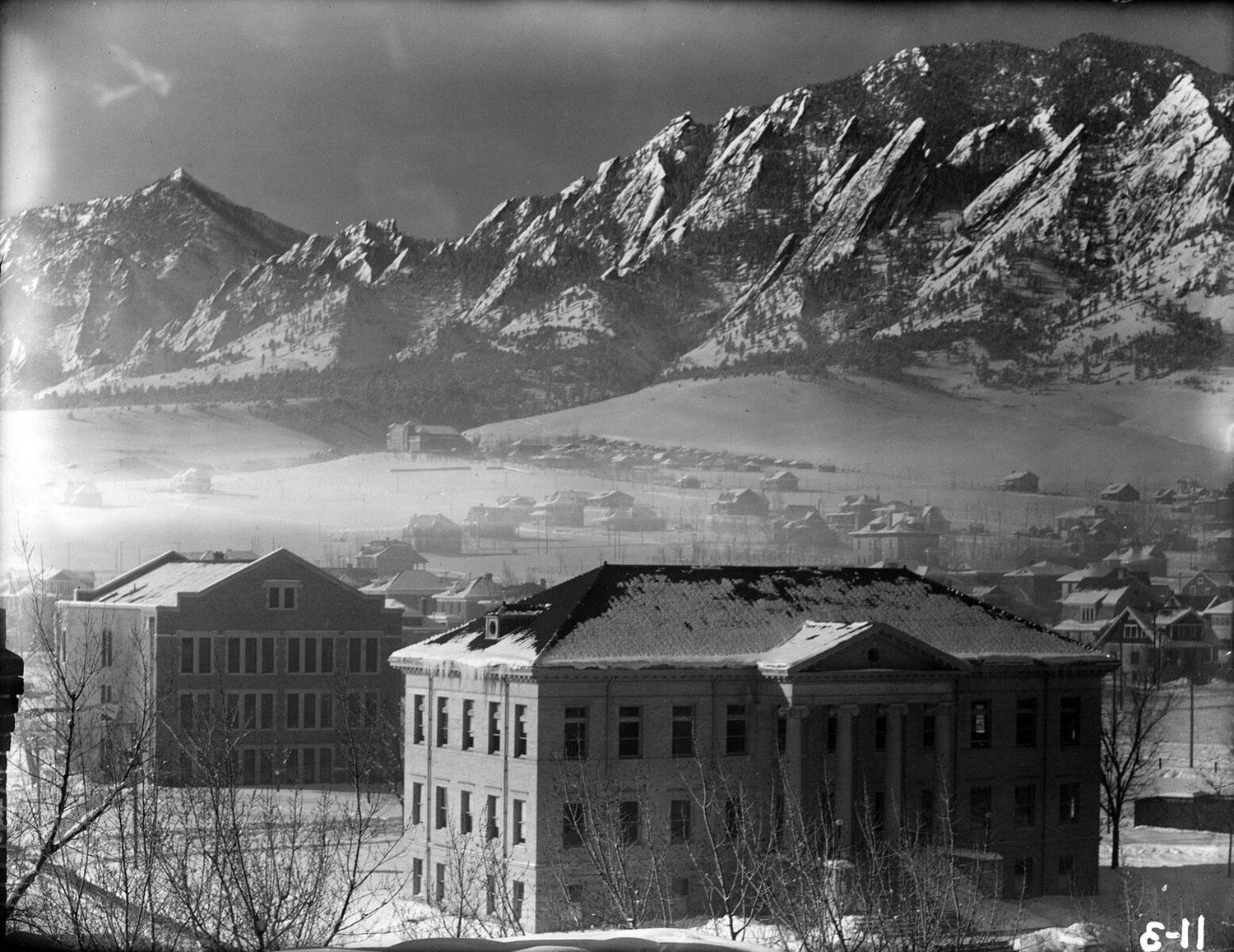 Black and White of Guggenheim Hall