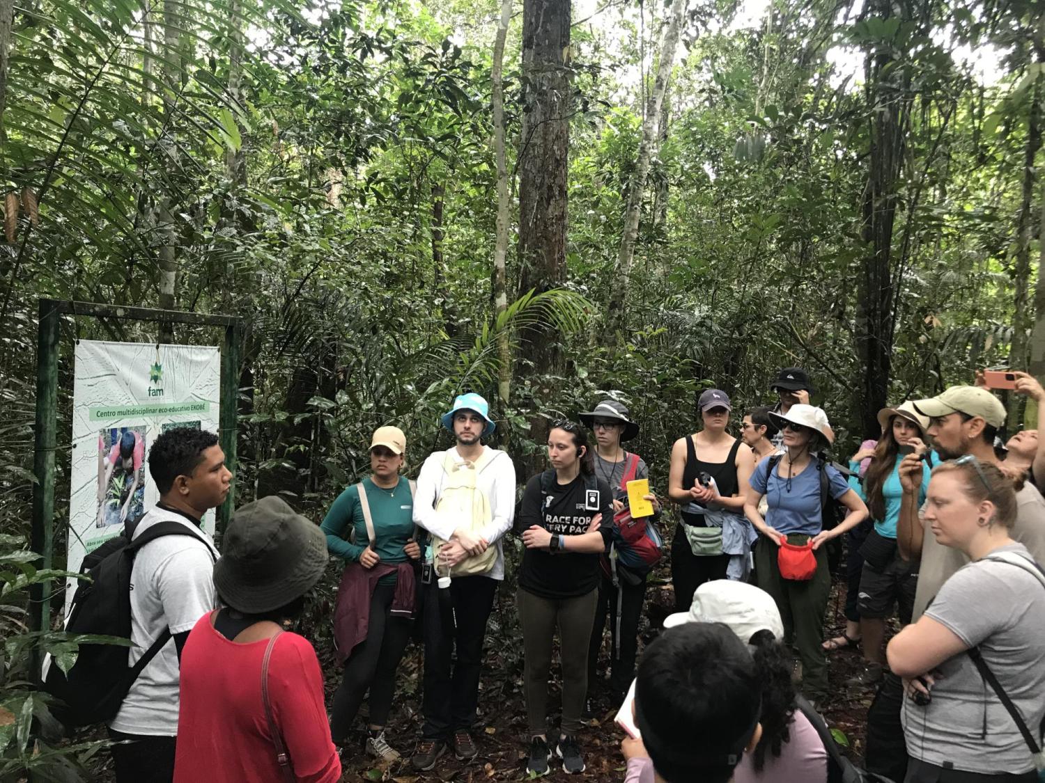 Image of a group learning about ecological education.