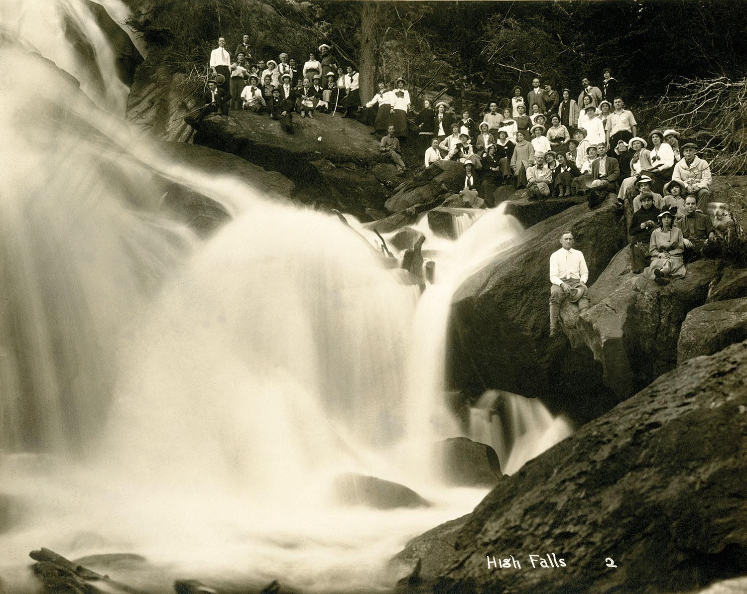 University of Colorado Hiking Club in High Falls