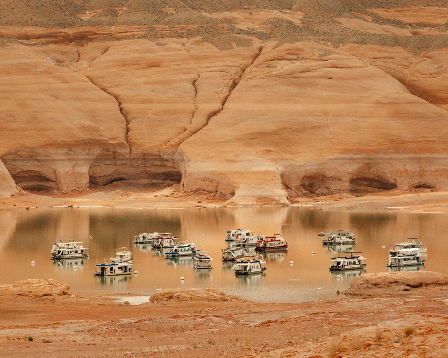 Houseboats on Lake Powell