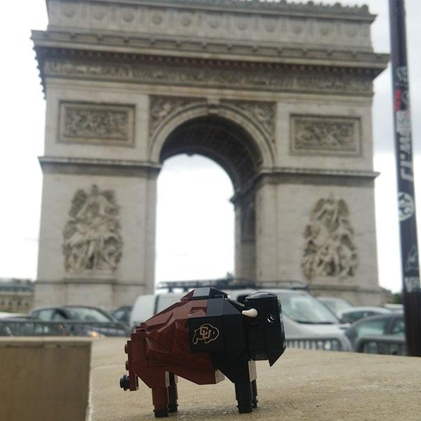 Ralphie at Arc De Triomphe