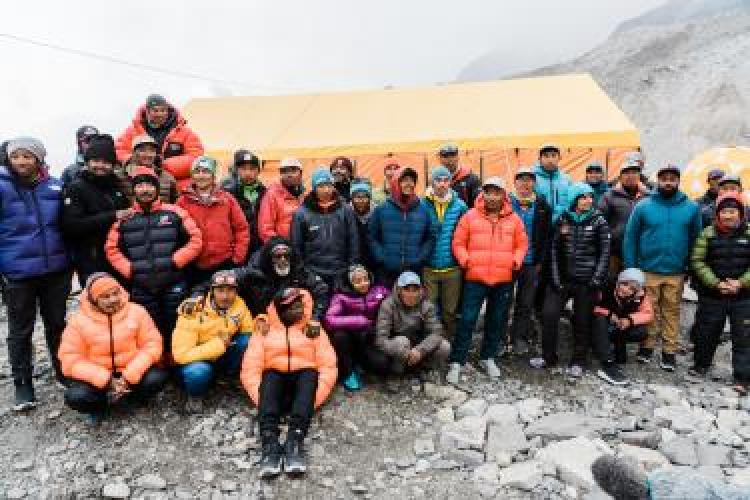 Everest Team Picture
