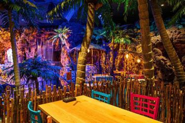 Superjumbo at Casa Bonita