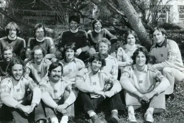 1975