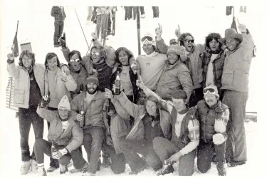 1976