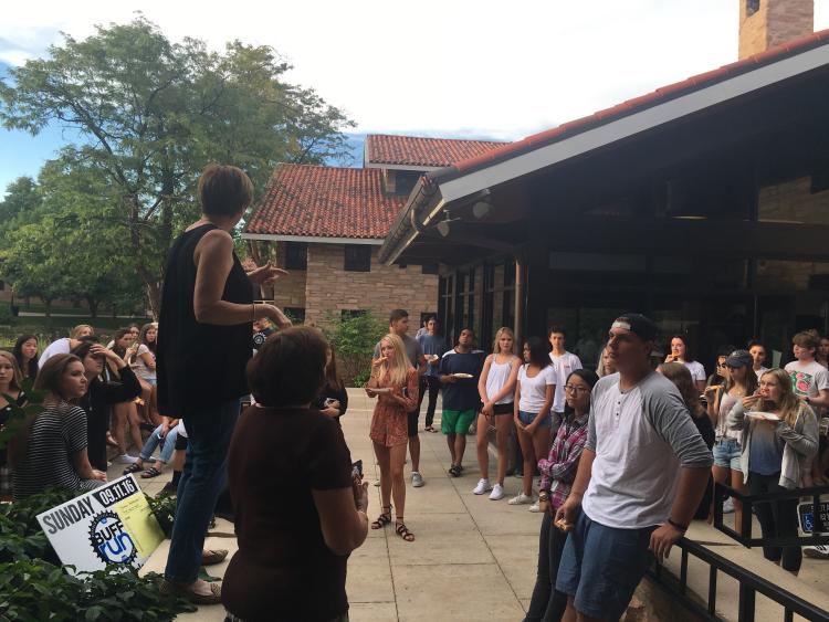 Students meet the COMM RAP Director, Mindy Cheval, for a pizza night