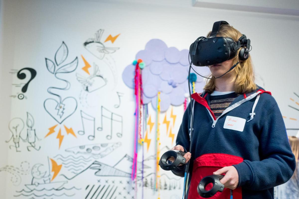 Student using virtual reality headset
