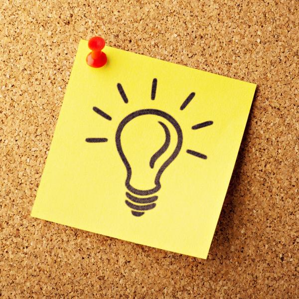 lightbulb on a sticky note