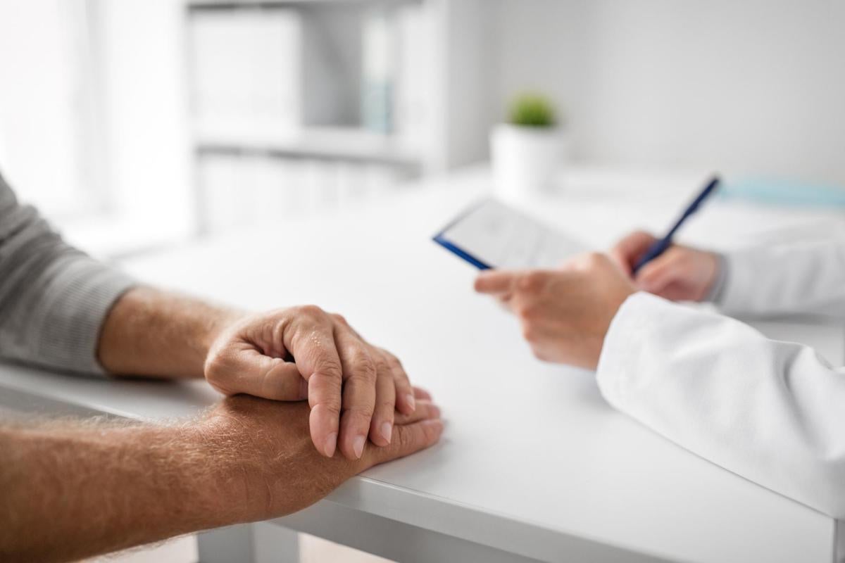 Photo of a student meeting with a psychiatrist.