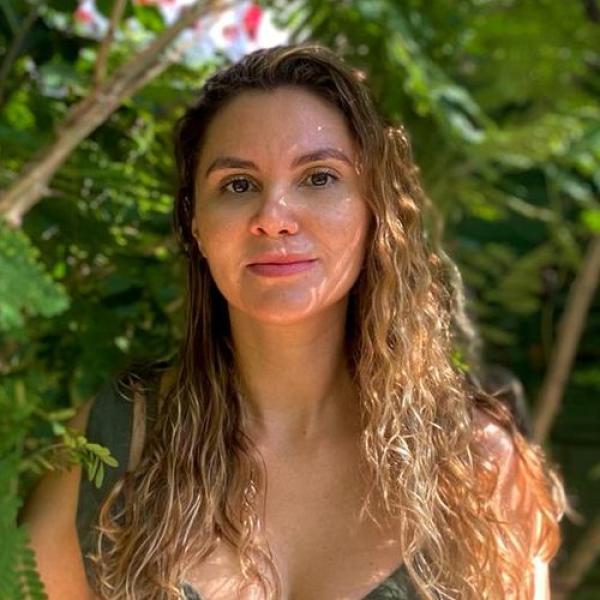 Flavia Neves Maia 