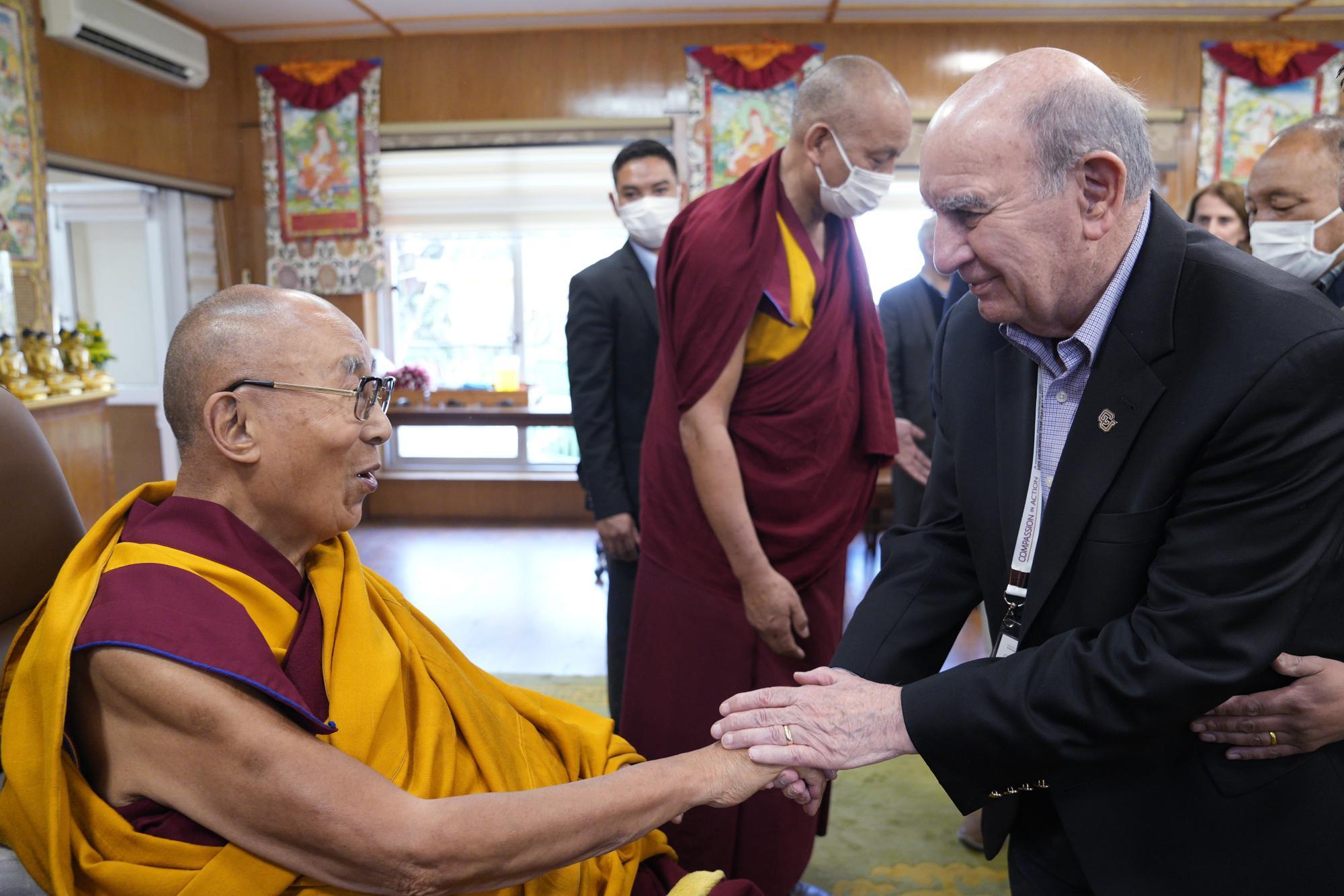 Meeting HHDL