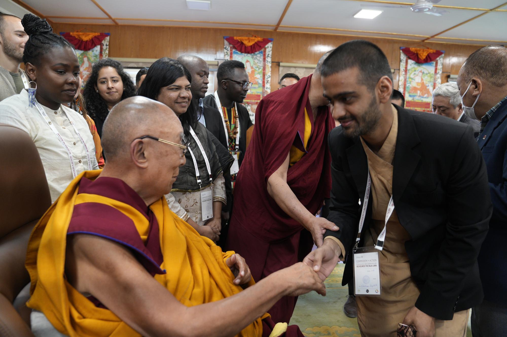 Meeting HHDL
