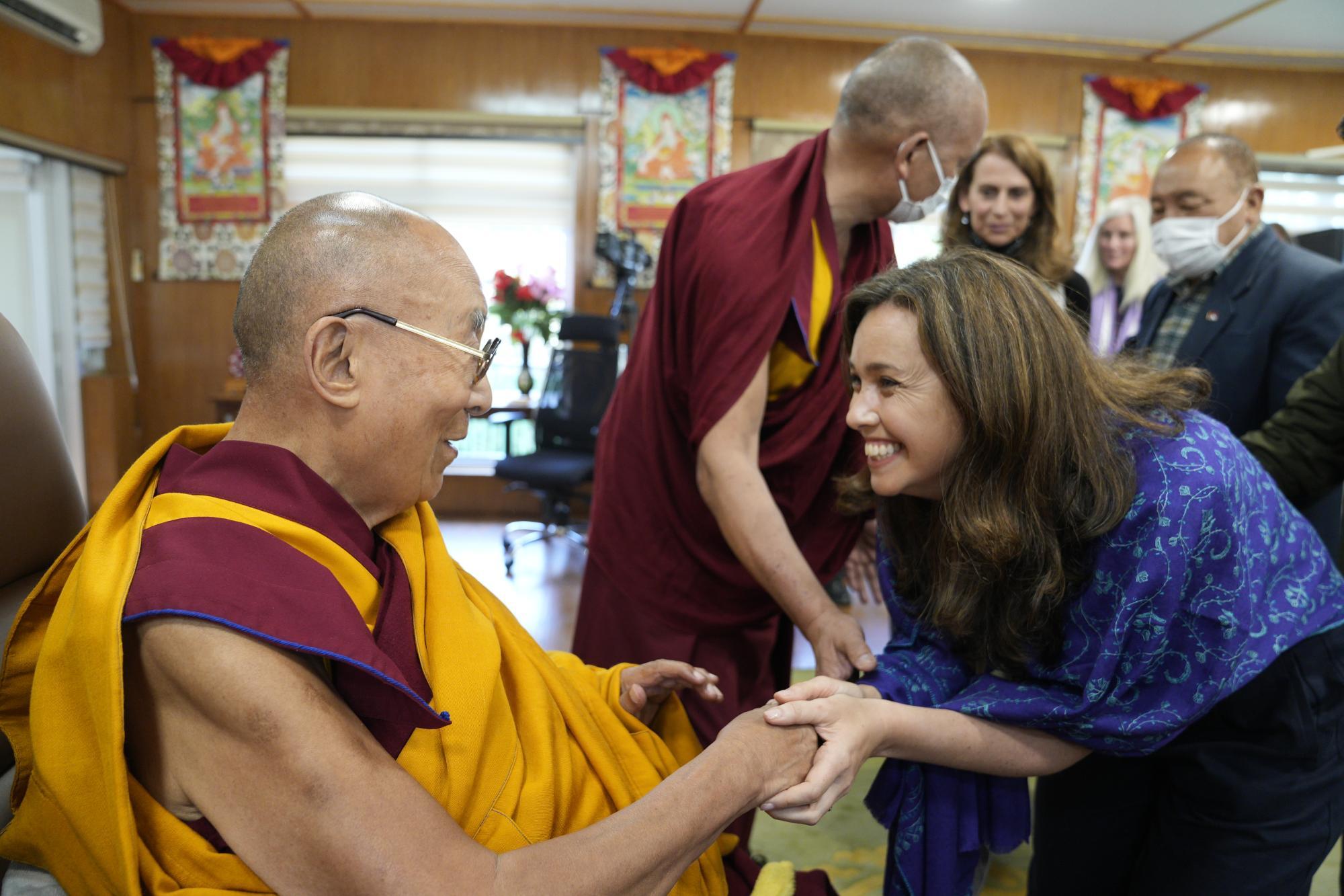 Julia Zigarelli & HHDL
