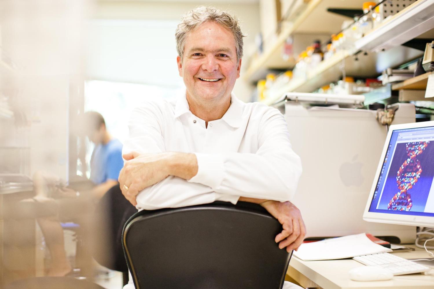 David Haussler in his lab