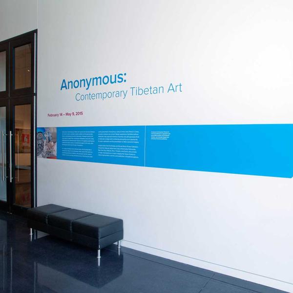 View of the lobby with photo