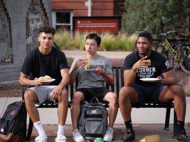 Students eating at CUnity Fest