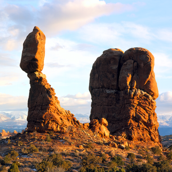 Sedimentary arches