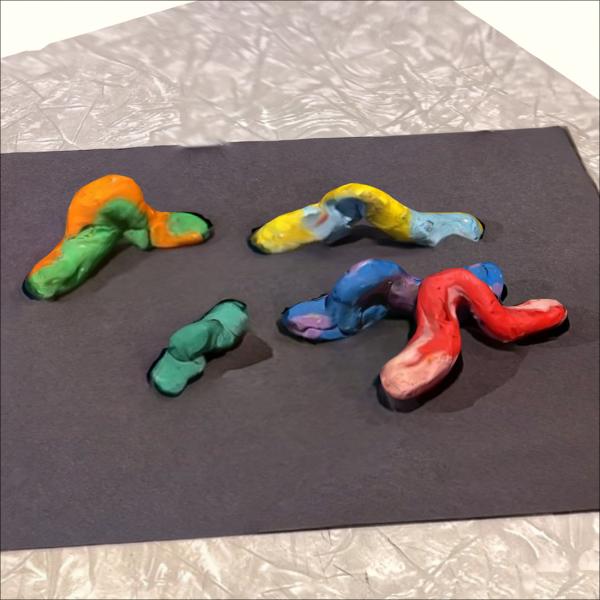 3D model of worm-like clay caterpillars