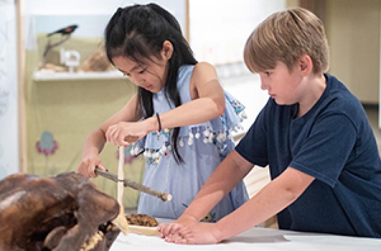 Children with Fossil Kit