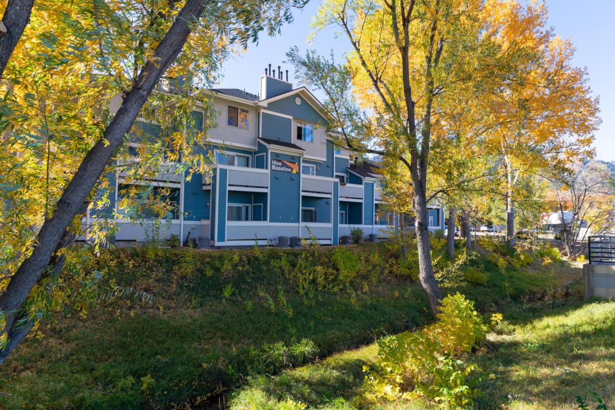 an apartment building in Boulder