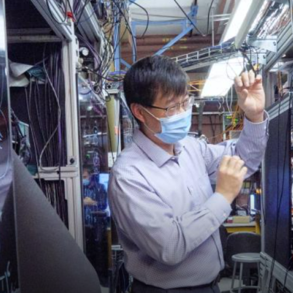 Physicist Jun Ye in his lab at JILA