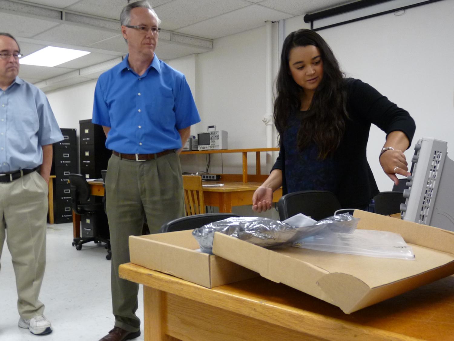 Gabriella Bailado demonstrates oscilloscope